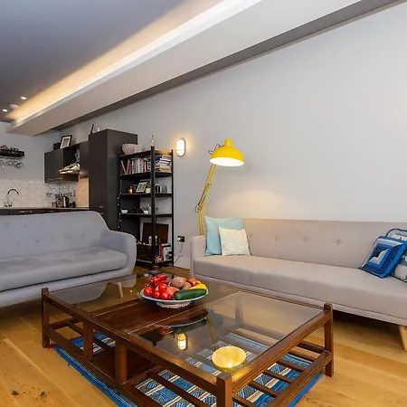 1 Bedroom Converted Warehouse In Stoke Newington